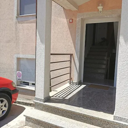 Ulike I Pini Apartman *